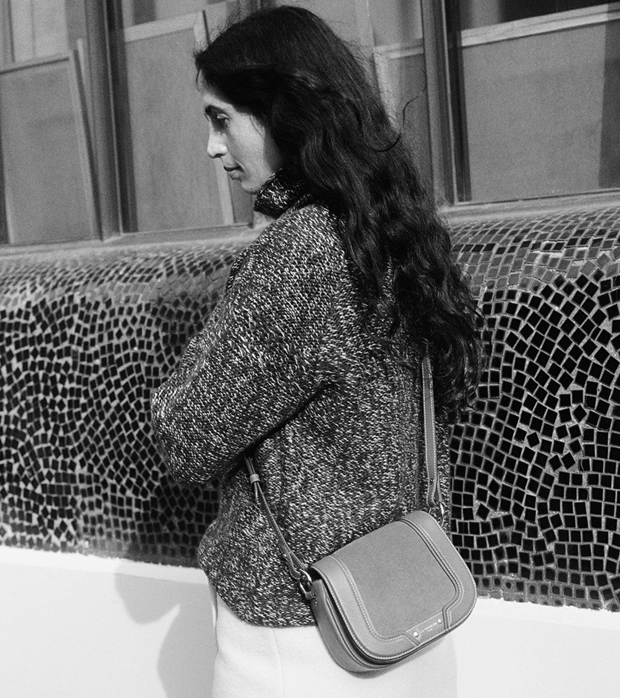 Petit sac à bandoulière Ella en cuir grainé et nubuck