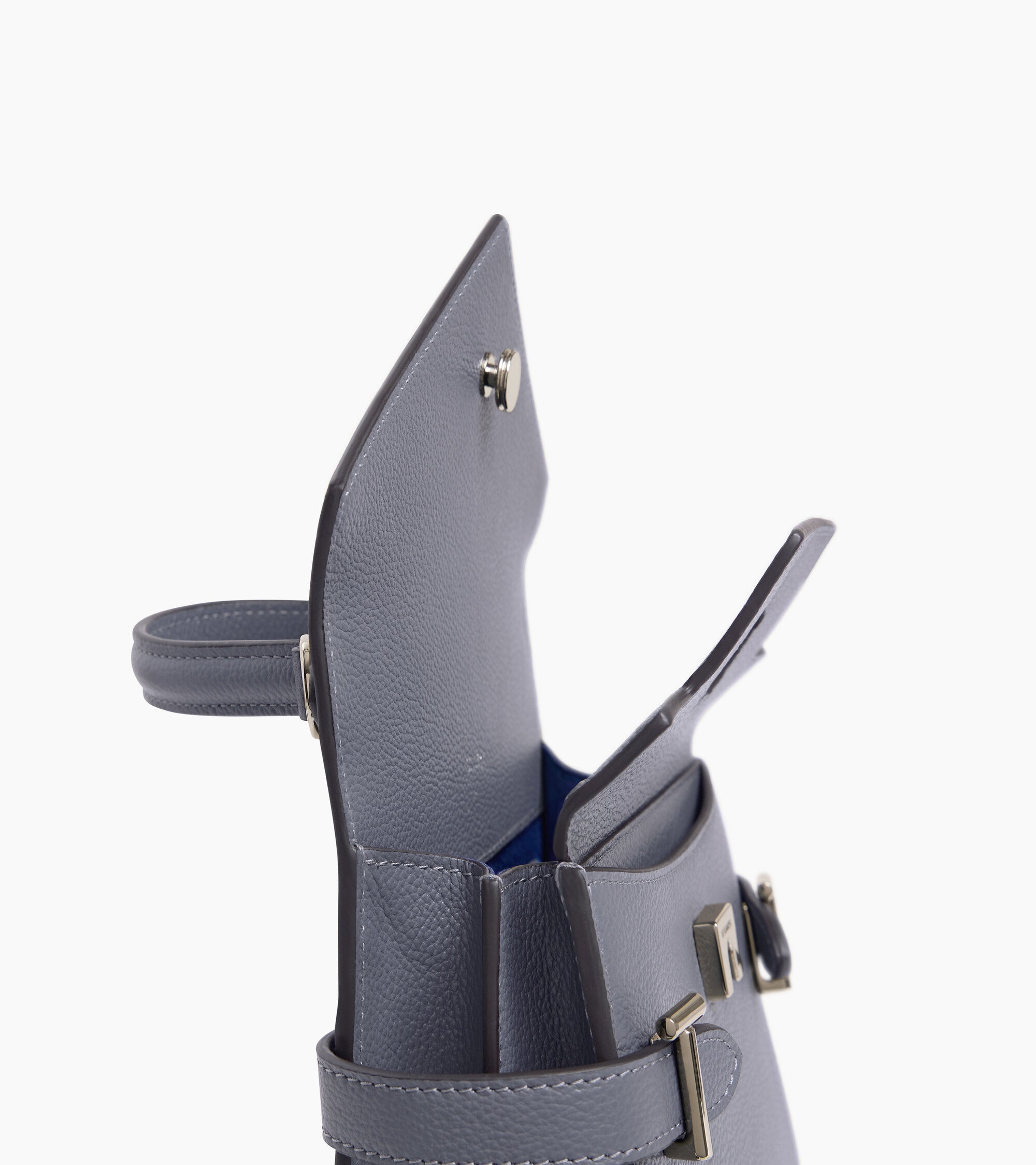 Emilie small handbag with double flap in grained leather