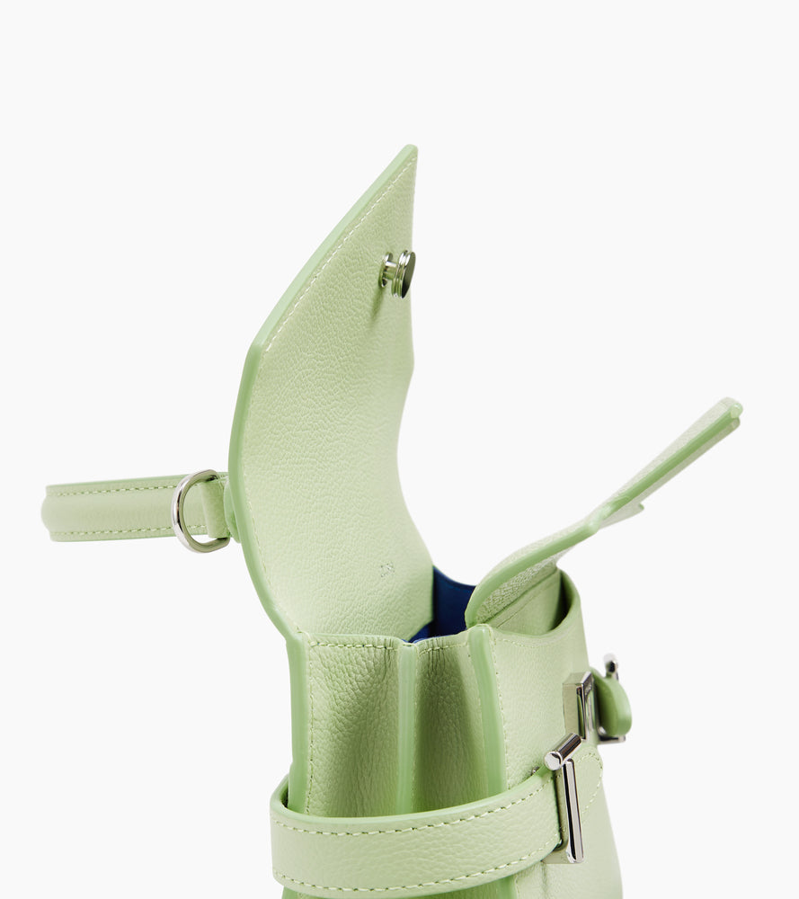 Kleine Handtasche Emilie aus genarbtem Leder mit Doppelklappe