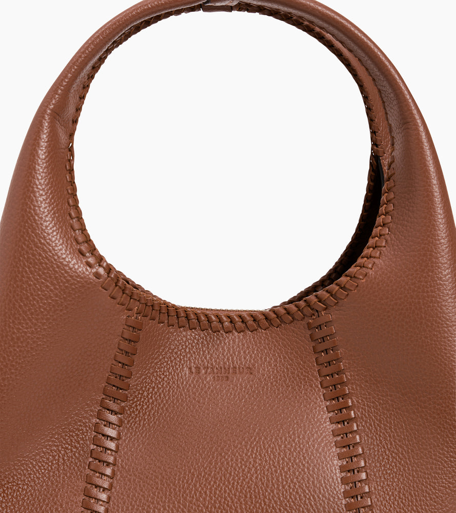Bolso pequeño Juliette de cuero granulado con pespuntes